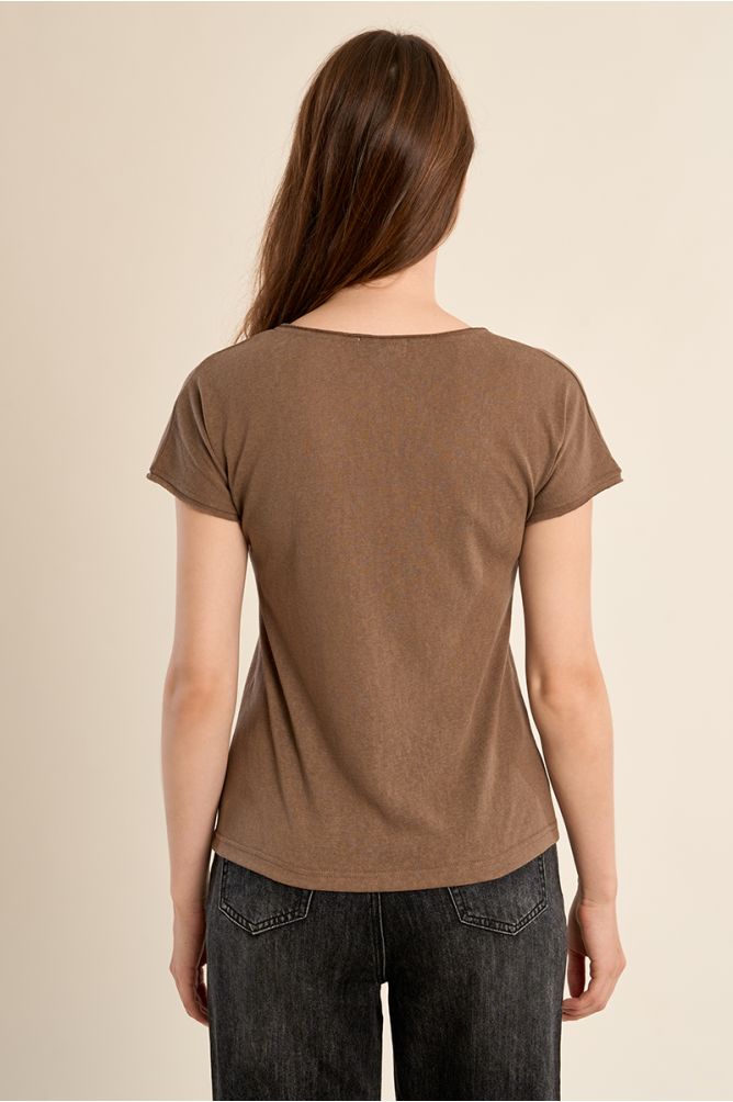 Camiseta de mujer de manga corta, escote V.