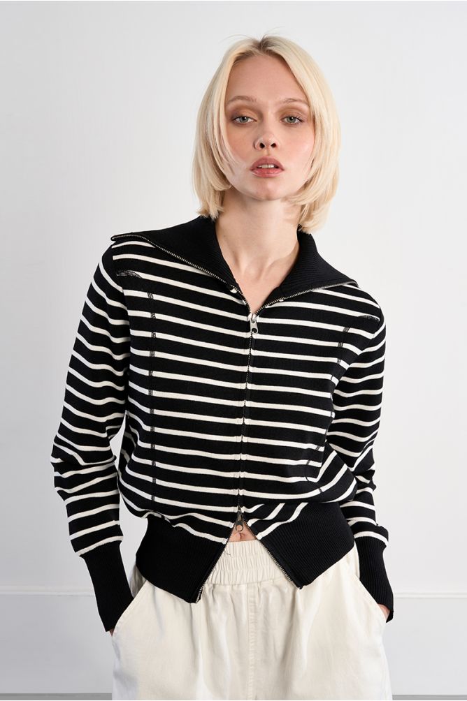 Chaqueta de mujer de manga larga, con estampado.