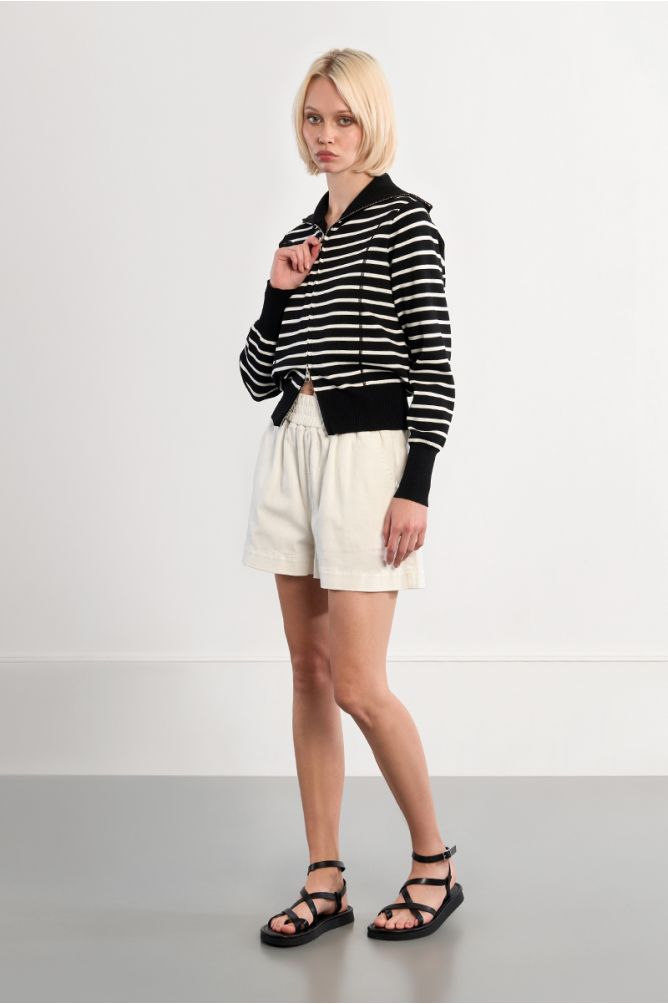 Chaqueta de mujer de manga larga, con estampado.