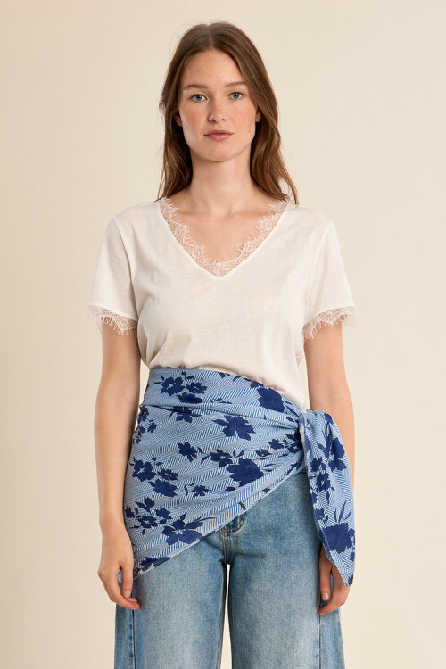 Large scarf, floral print