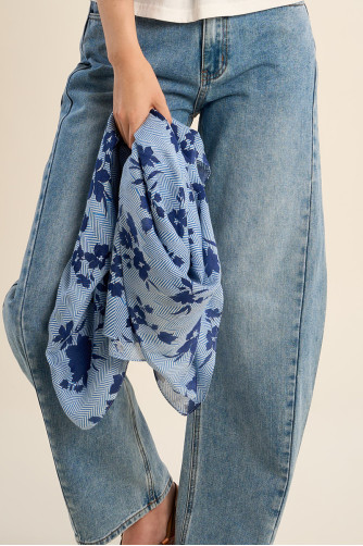Large foulard, imprimé floral
