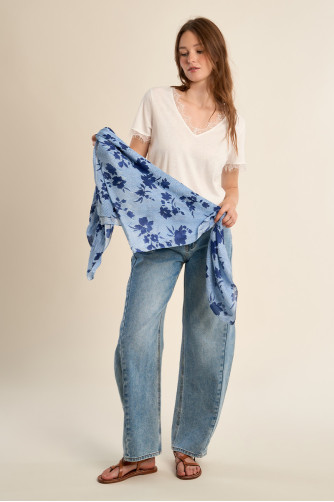 Large foulard, imprimé floral