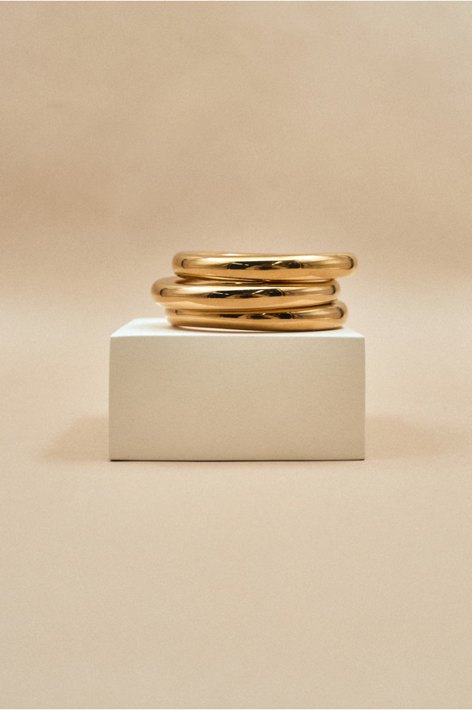 Goldy - Molly Bracken