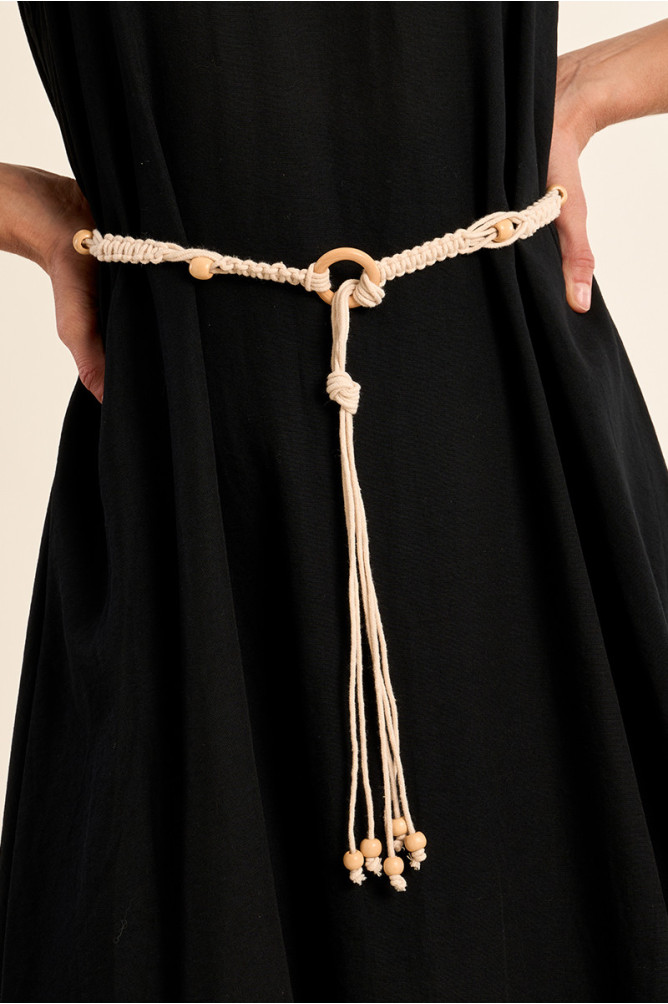 Knotted belt in braided ropes with beads