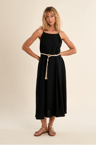 Cinturón de mujer retro, de cuerdas trenzadas y abalorios.