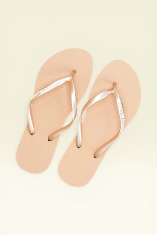 Gold flip-flops