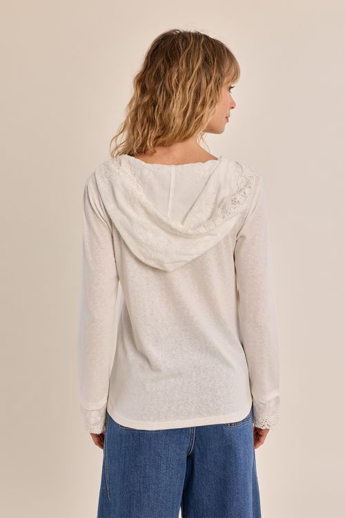 Long-sleeved T-shirt, lace hood