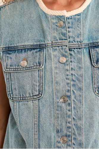 Veston en denim, brodé