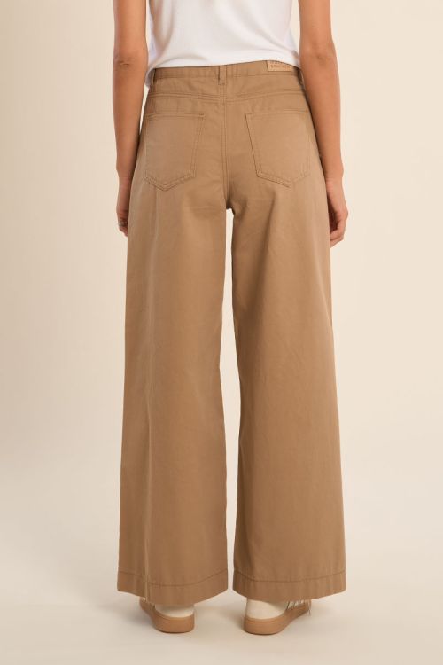 Jean taille haute et large