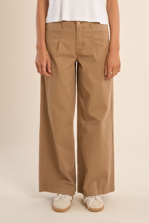 Jean taille haute et large