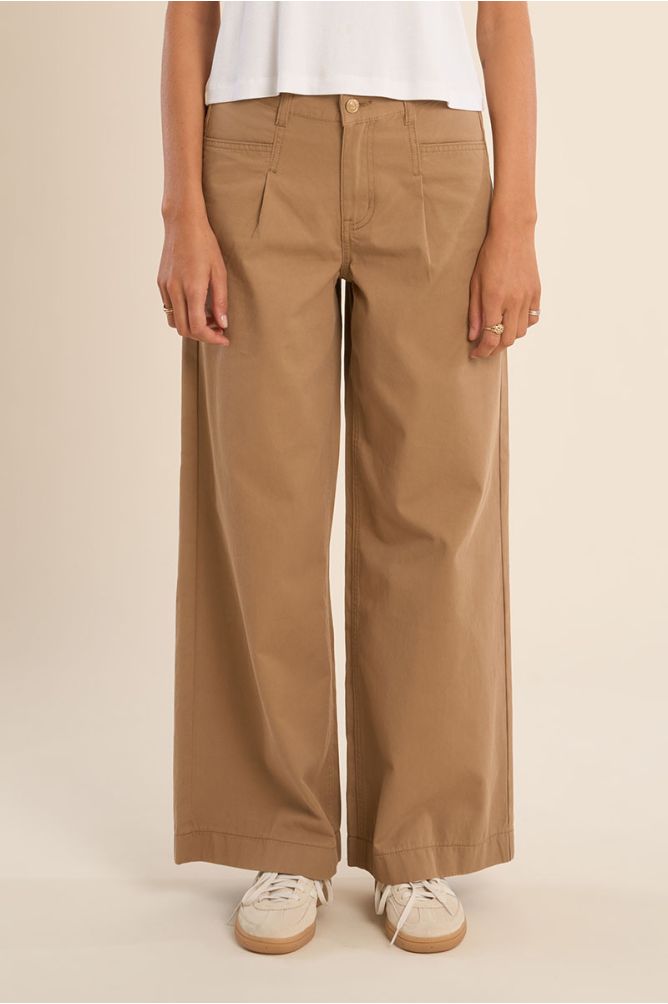 Jean taille haute et large