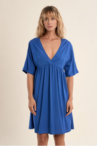 Robe courte et fluide