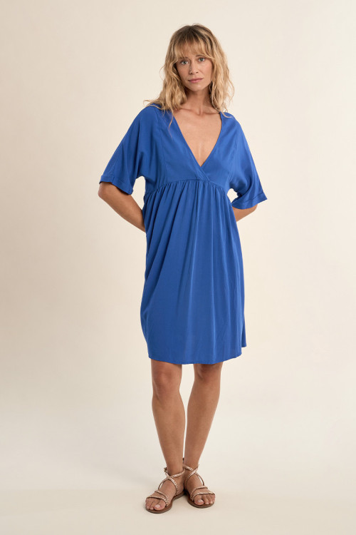 Robe courte et fluide