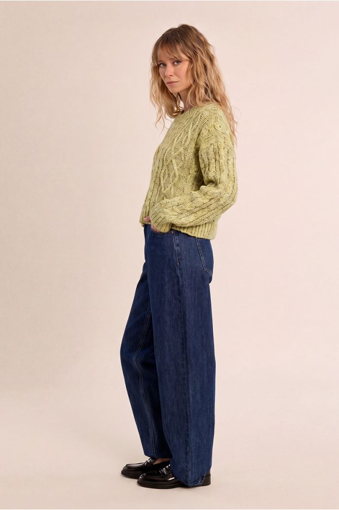 Pull en maille tressé court