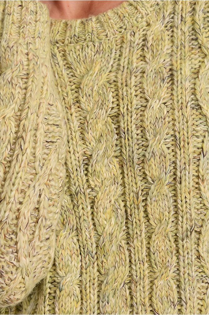Pull en maille tressé court