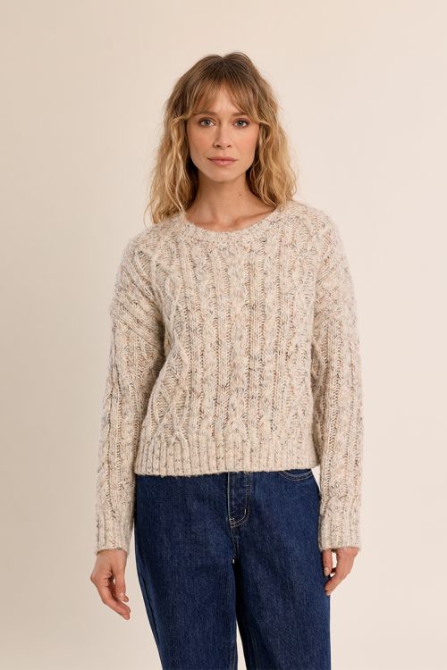 Pull en maille tressé court