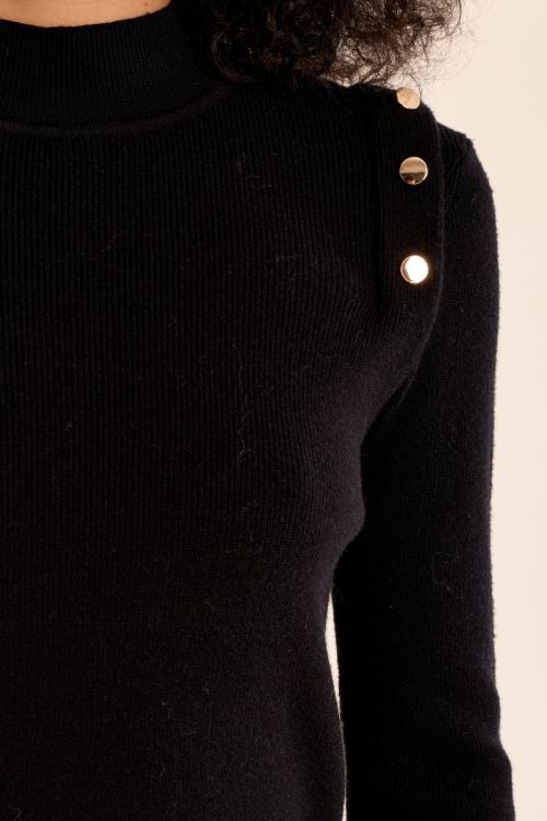 Pull fin col montant