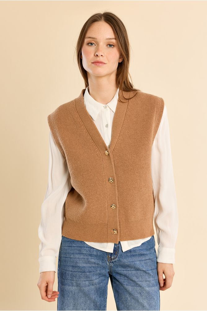 Knitted cardigan, sleeveless