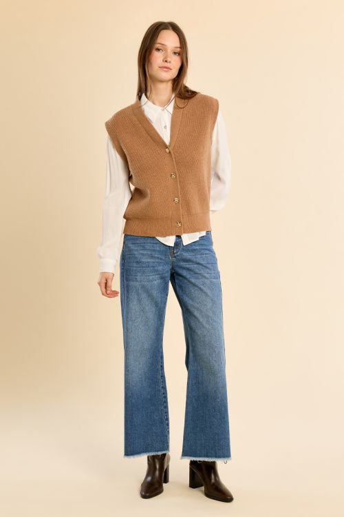 Knitted cardigan, sleeveless