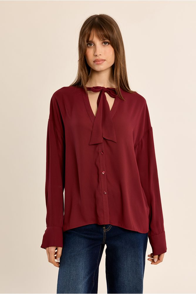 Blouse fluide col lavallière