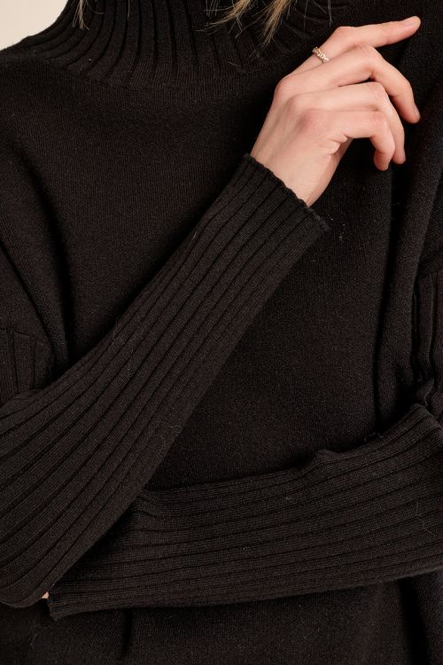 Pull col montant, basique