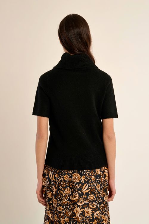 Pull manches courtes, col boule