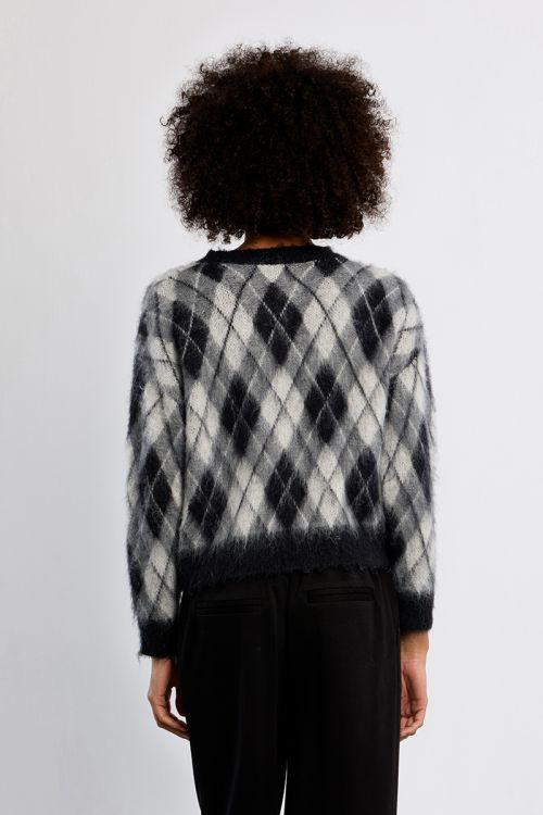 Plaid sweater and hearts, brushed effect
