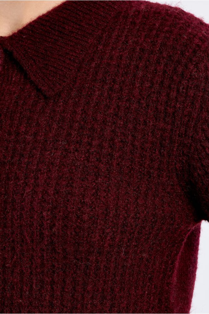 Buttoned cardigan, Preppy collar