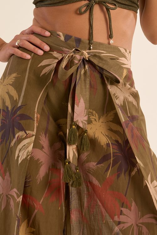 Pantalón de mujer largo, con lazada.