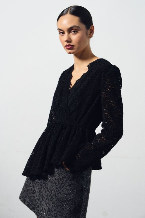 Asymmetrical velvet top, embroidered