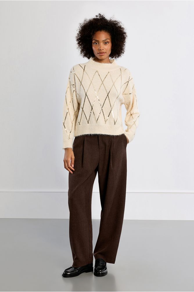 Knitted sweater, with sequins