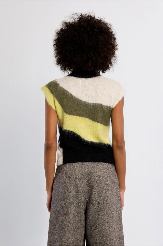 Brushed knit sweater, sleeveless
