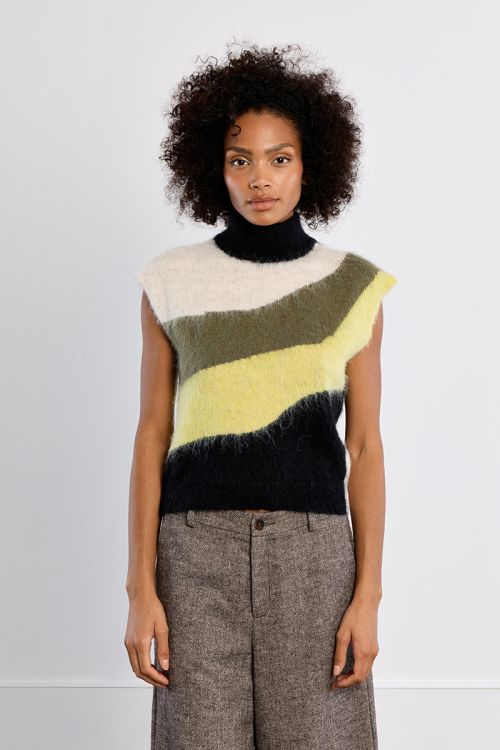 Brushed knit sweater, sleeveless