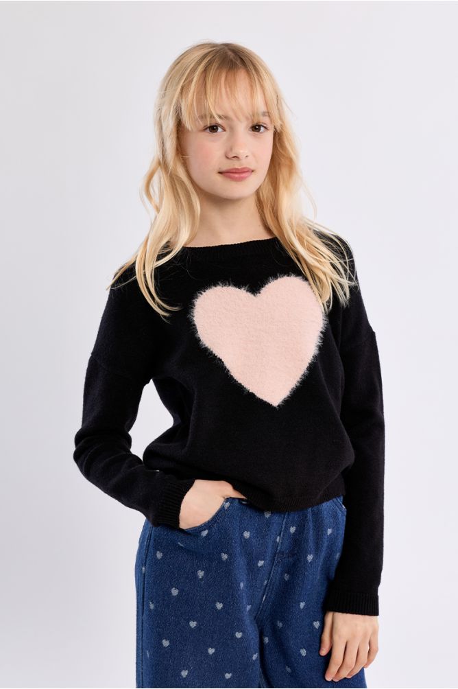 Knitted sweater, heart pattern