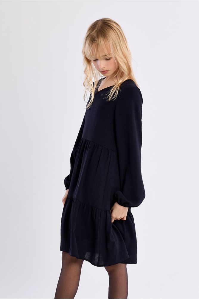 Vestido de manga larga con volantes
