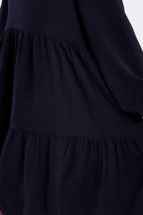 Robe mi-longue, multi-volants