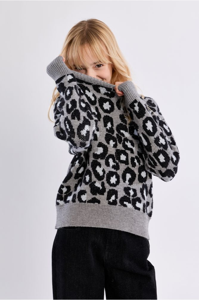 Knitted sweater, leopard print