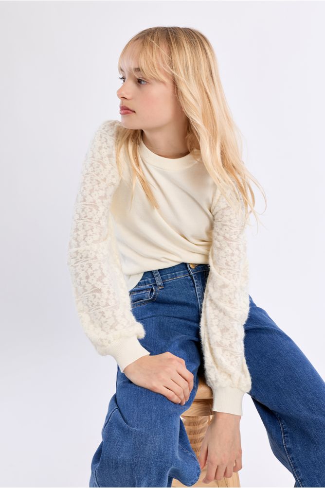 Knitted sweater, fancy sleeves