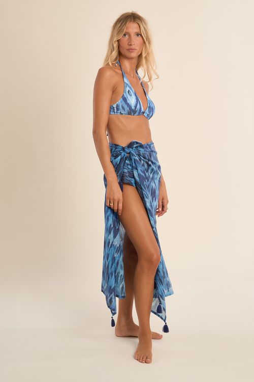 Long sarong in semi-transparency