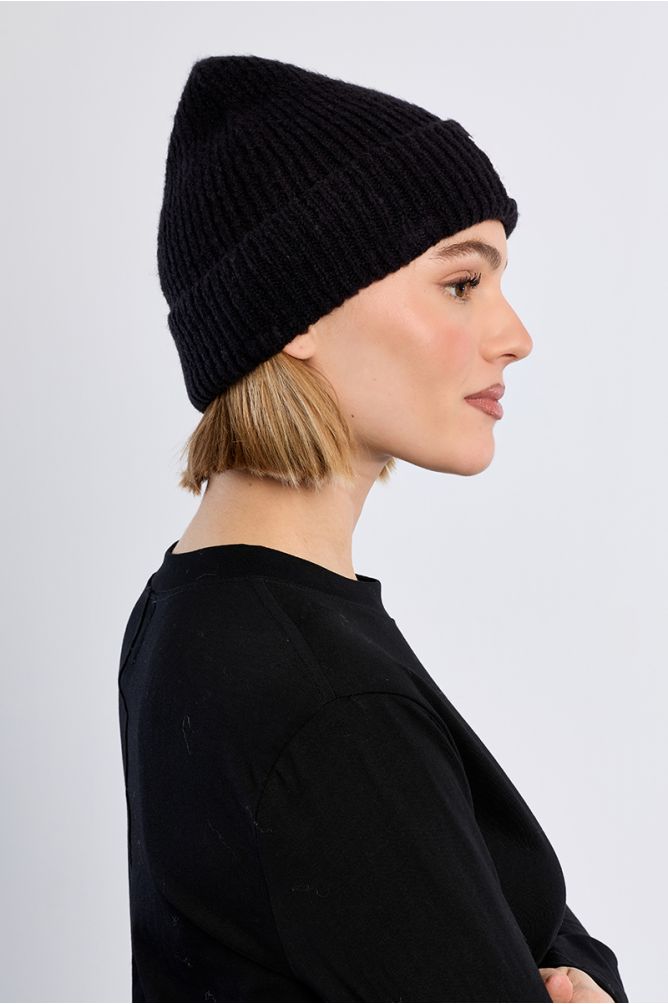 Knitted hat, Lili Sidonio logo