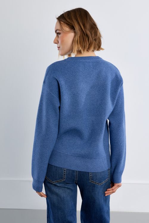 "Knitted sweater, ""I love you"" inscription"