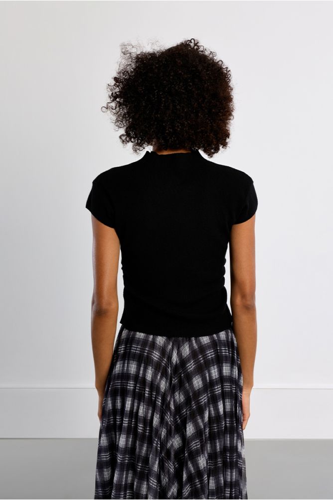 Pull en maille, manches courtes