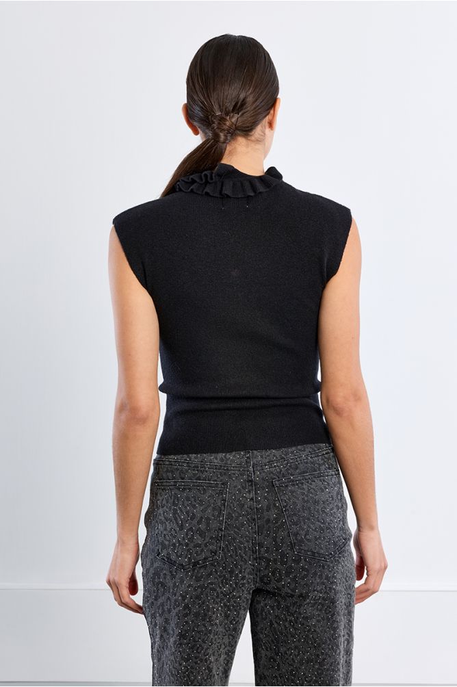 Short-sleeved knitted sweater, Victorian collar