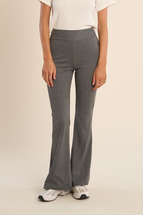 Leggins de mujer acampanados, tiro alto.
