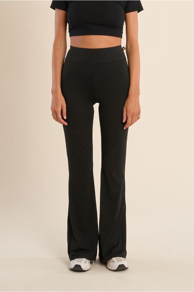 Leggins de mujer acampanados, tiro alto.