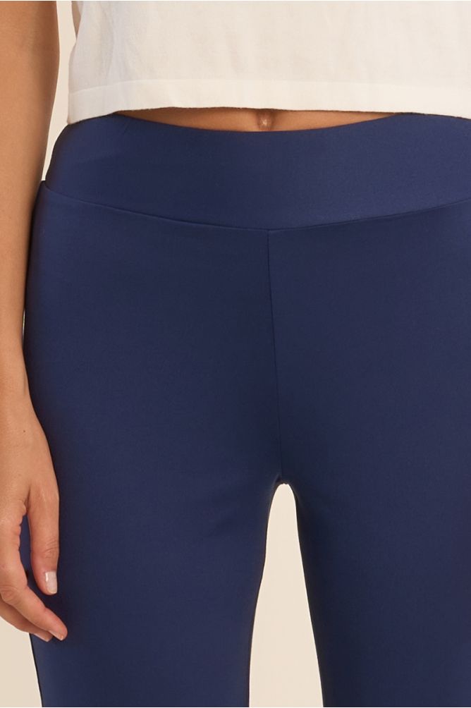 Leggins de mujer acampanados, tiro alto.