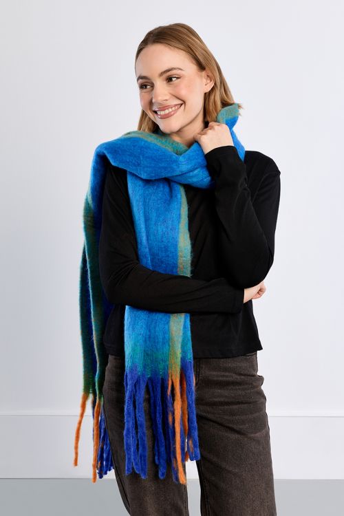 Long fringed scarf