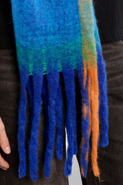 Long fringed scarf