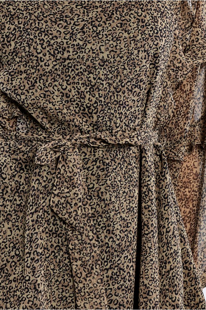 Vestido corto de manga larga con estampado