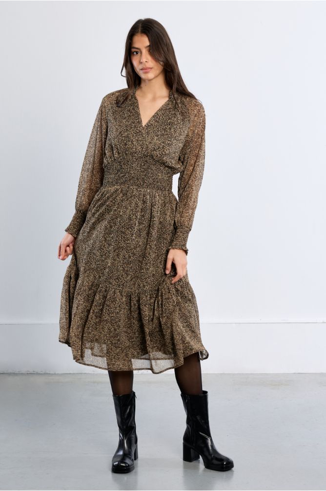 Vestido largo con estampado y volantes